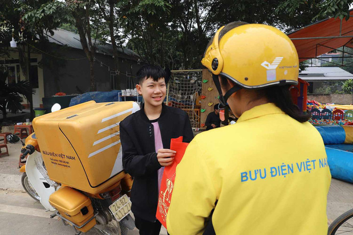 Gần 1 triệu bưu gửi mỗi ngày, Bưu điện sẽ giao hàng trước Tết - 1