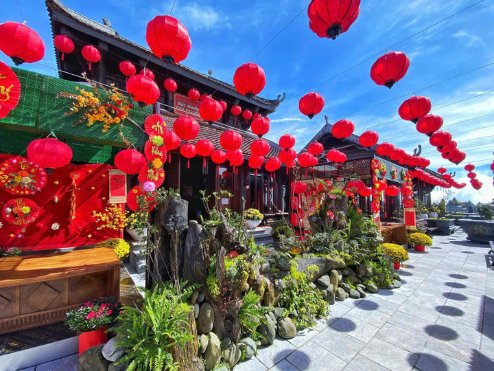 Sun World Ba Na Hills hứa hẹn hút khách dịp Tết Ất Tỵ với lễ hội hoa 2025 - 3