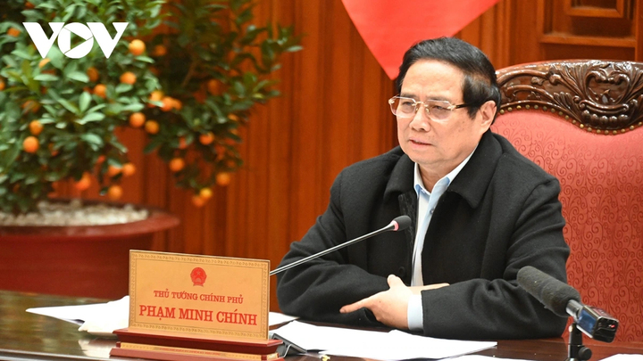 Thủ tướng Phạm Minh Chính cho ý kiến tại cuộc họp.
