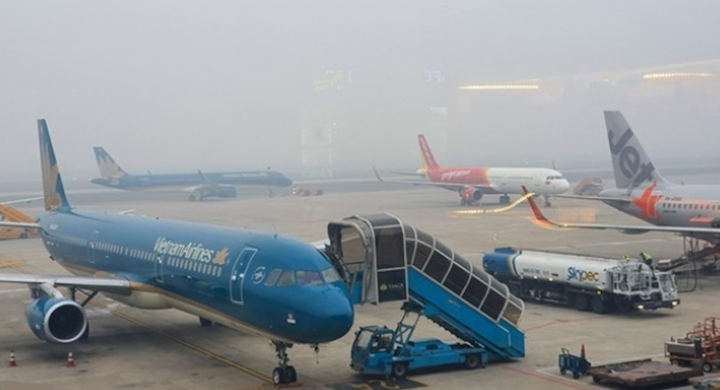 Sương mù, tầm nhìn bị hạn chế khiến hoạt động khai thác tại nhiều sân bay bị gián đoạn. (Ảnh: Cục Hàng không Việt Nam).