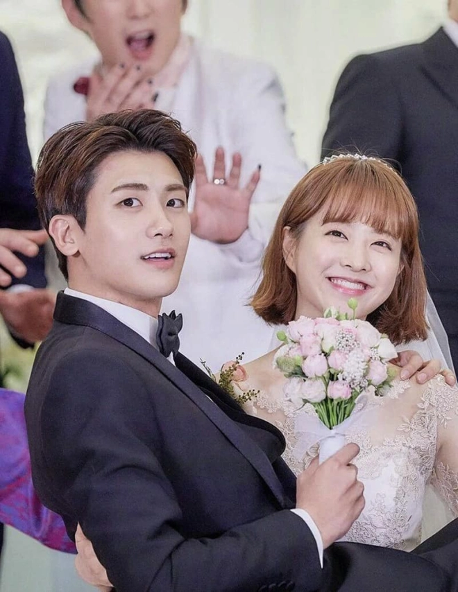 Park Hyung Sik lên tiếng về tin đồn hẹn hò Park Bo Young.