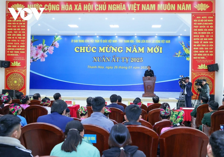 Thủ tướng tặng quà gia đình chính sách, hộ nghèo huyện Ngọc Lặc, Thanh Hóa - 5