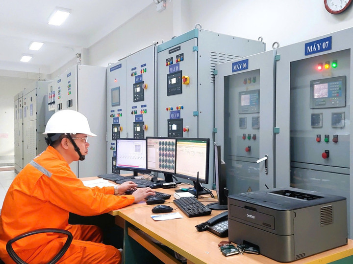 EVNSPC bố trí khoảng 15.000 ca trực đảm bảo cung ứng điện an toàn, ổn định phục vụ nhân dân vui Tết, đón Xuân