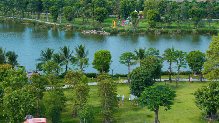 Không gian xanh tại Eco Central Park.