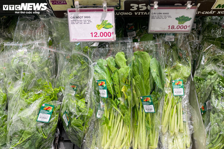 Siêu thị lại đầy ắp hàng hóa sau kỳ nghỉ Tết Nguyên đán Ất Tỵ - 11