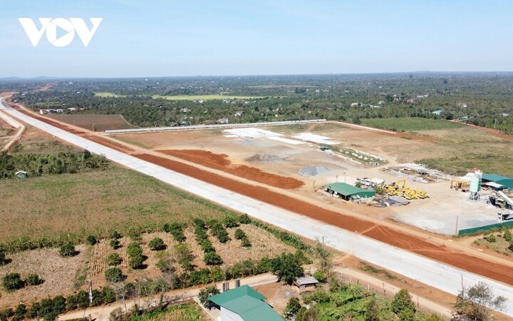 Dự án thành phần 3 Cao tốc Khánh Hòa - Buôn Ma Thuột dài trên 48km, do tỉnh Đắk Lắk làm chủ đầu tư đã giải ngân được 35% vốn xây lắp, cơ bản đảm bảo tiến độ.