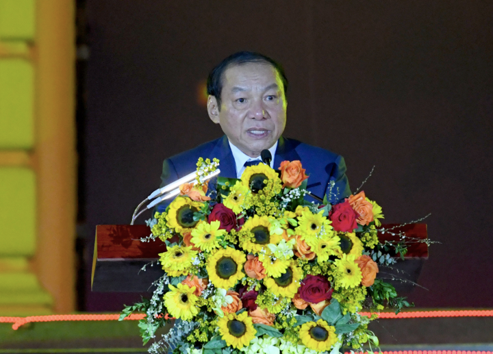 Bộ trưởng Bộ Văn hoá, Thể thao và Du lịch Nguyễn Văn Hùng phát biểu tại chương trình.