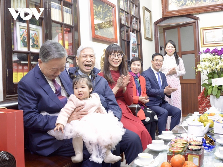 Tổng Bí thư Tô Lâm dâng hương tưởng niệm Thủ tướng Phạm Văn Đồng - 5