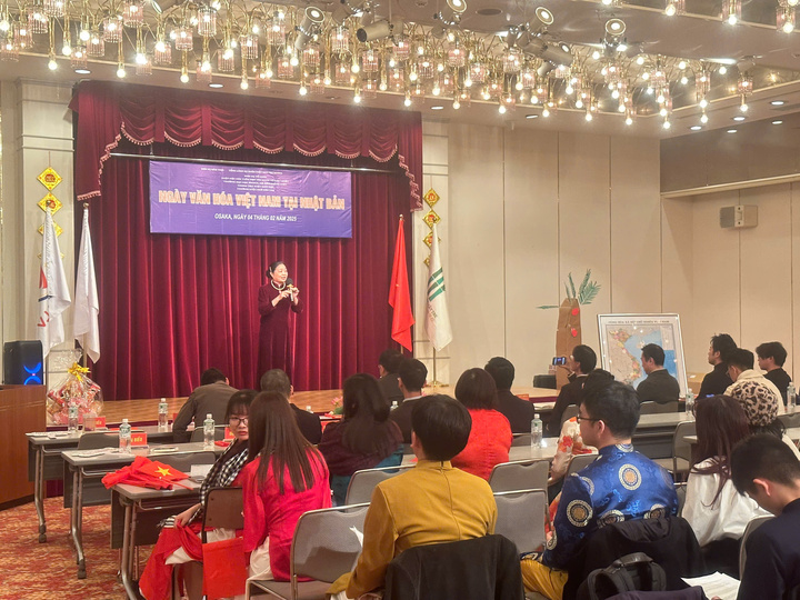 Sinh viên Trường Đại học Osaka Diễn kịch "Tấm Cám".