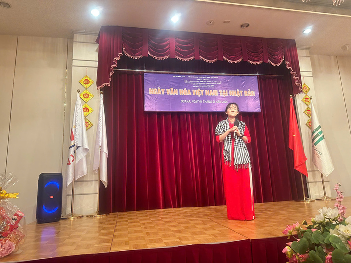 Sinh viên Trường Đại học Osaka diễn kịch "Tấm Cám"