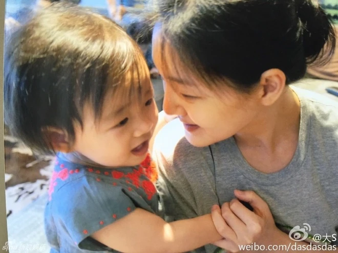 Sự ra đi đột ngột của Từ Hy Viên khiến công chúng lo lắng về cuộc sống của hai người con của nữ diễn viên.