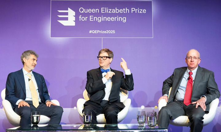 GS. Yoshua Bengio, GS. Yann LeCun và TS. Bill Dally (từ trái qua) là ba trong số 7 nhà khoa học được vinh danh tại Giải thưởng Nữ hoàng Elizabeth 2025. Trước đó, GS. Bengio và GS. LeCun, cùng với GS. Geoffrey Hinton, ông Jensen Huang và GS Fei-Fei Li đã được trao Giải thưởng Chính VinFuture 2024. (Ảnh: Guardian)