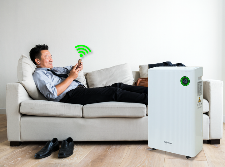 Máy hút ẩm Fujihome DH25W-HEPA-NEW công suất hút ẩm 25 lít/ngày vừa có màng lọc HEPA, vừa có tính năng diệt khuẩn Ionizer.