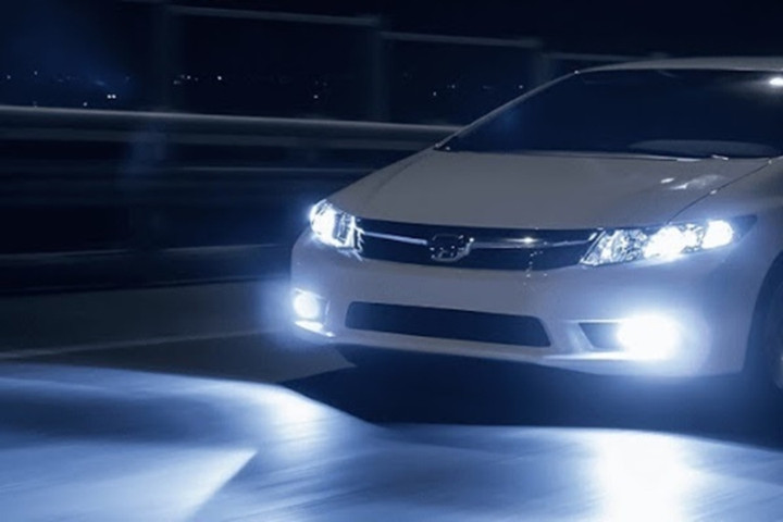 Đèn pha ô tô hỏng có thể do cầu chì cháy. (Ảnh: Lê Nguyễn Auto)