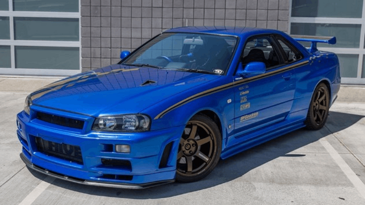 Nissan Skyline GT-R R34 là một trong những mẫu xe thể thao huyền thoại của Nissan. (Ảnh: AutoPro)