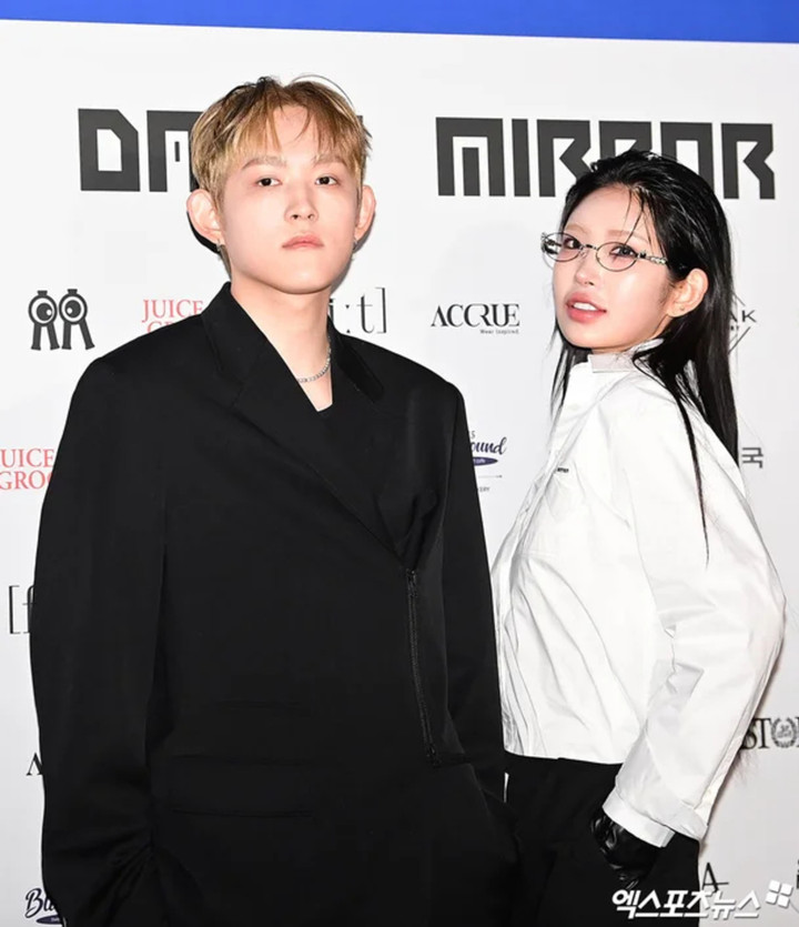 Hai người con của cố diễn viên Choi Jin Sil - Choi Hwan Hee và Choi Jun Hee - gây chú ý khi cùng góp mặt trong một sự kiện.