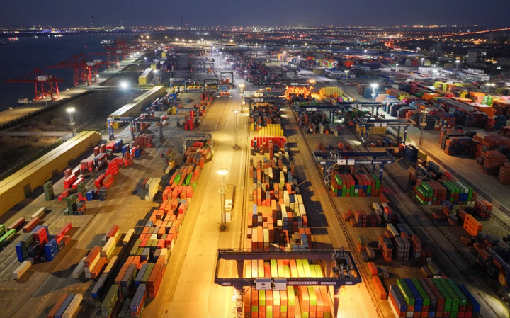 Nhiều quốc gia đã có phản ứng gay gắt với mức thuế mới của Mỹ. (Ảnh: Getty)