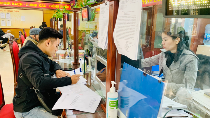 Hà Nội không yêu cầu xuất trình giấy chứng nhận kết hôn khi đăng ký khai sinh. (Ảnh minh hoạ).