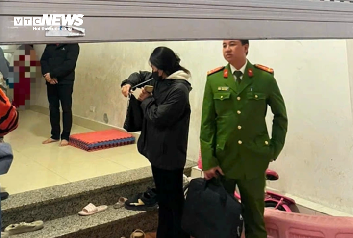 Lực lượng chức năng có mặt tại điểm trông trẻ để xác minh.