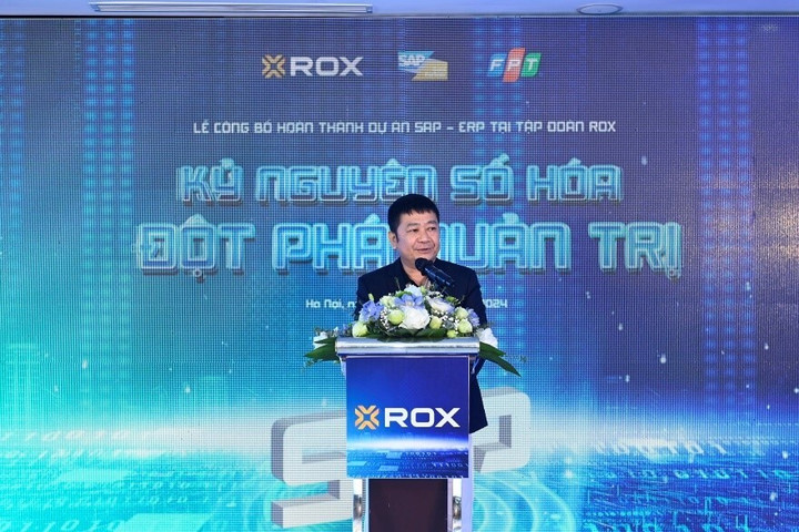 Ông Bùi Quốc Khánh, TGĐ Công ty CP TNTech phát biểu tại lễ công bố hoàn thành dự án SAP-ERP tại ROX Living và ROX iPark