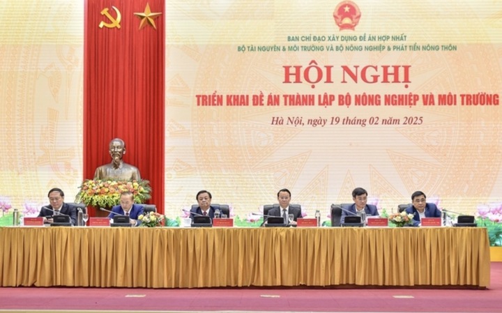 Lãnh đạo Bộ Nông nghiệp & Phát triển nông thôn và Bộ Tài nguyên - Môi trường đồng chủ trì Hội nghị triển khai Đề án thành lập Bộ Nông nghiệp và Môi trường.