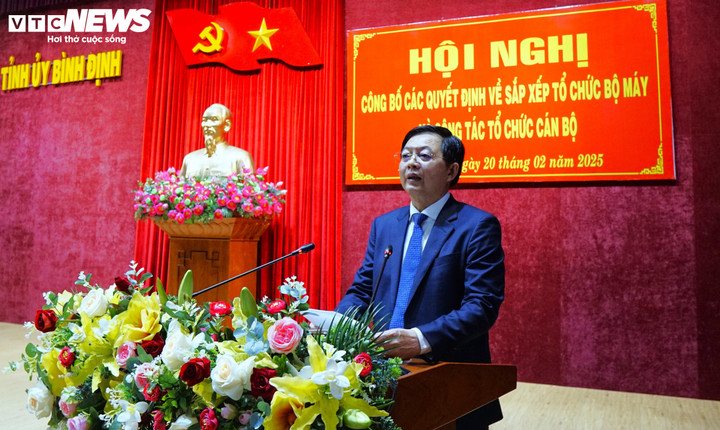 Ông Hồ Quốc Dũng - Bí thư Tỉnh ủy Bình Định phát biểu tại hội nghị.