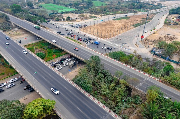 Đường Lê Quang Đạo kéo dài đã thông xe đoạn từ nút giao Đại lộ Thăng Long đến nút giao Đại Mỗ.