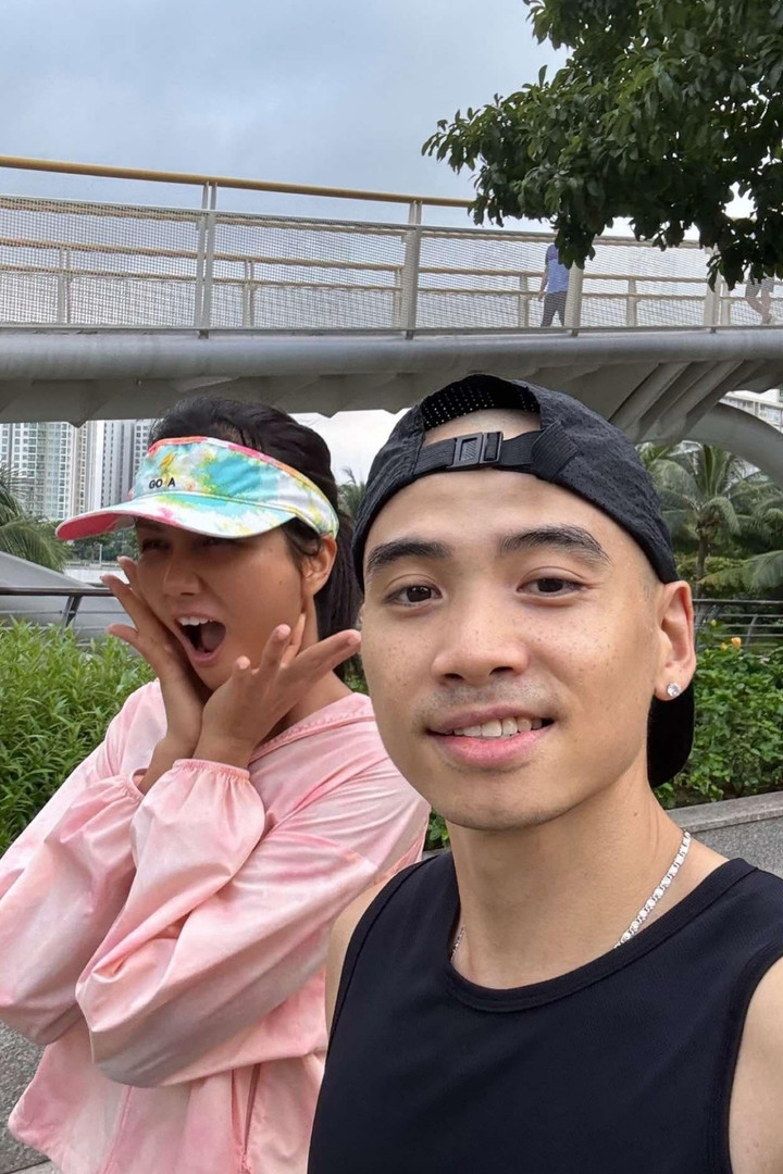 Cặp đôi trải qua nhiều thử thách, thậm chí từng chia tay rồi tái hợp, để rồi cuối cùng quyết định "về chung một nhà".