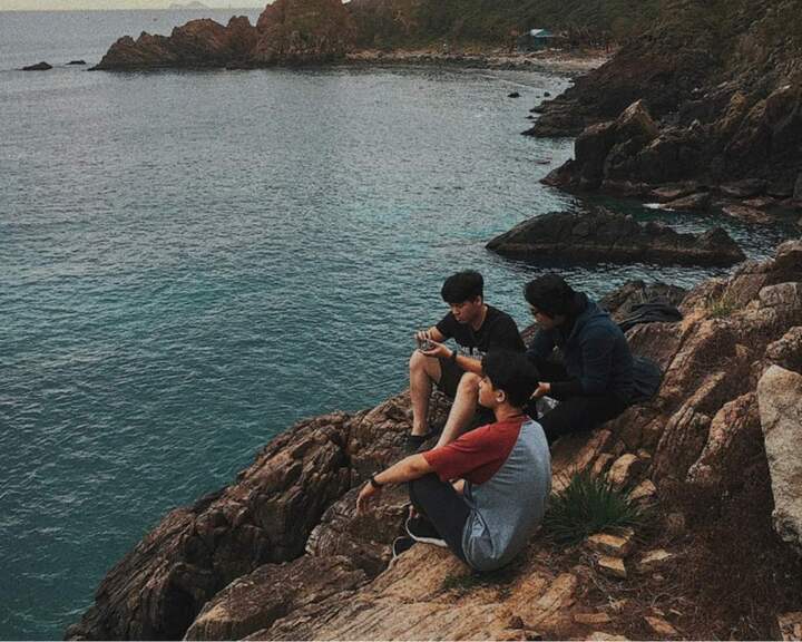 Hang Ông Già như một Vịnh Hạ Long thu nhỏ giữa thành phố biển Nha Trang.
