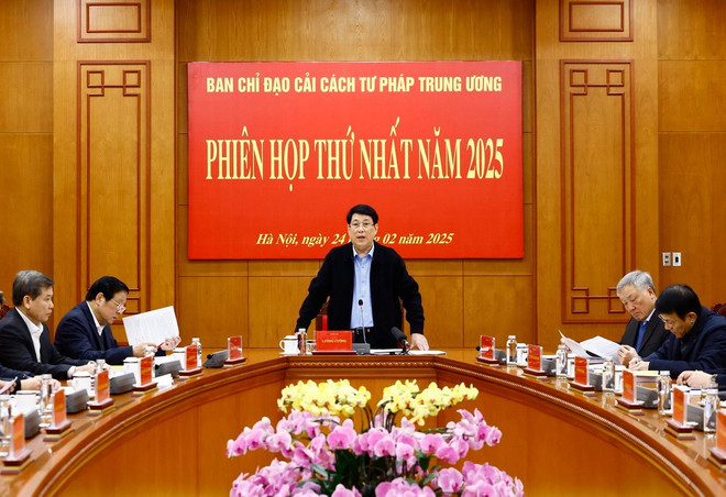 Chủ tịch nước Lương Cường chủ trì Phiên họp thứ nhất năm 2025 của Ban Chỉ đạo Cải cách Tư pháp Trung ương.