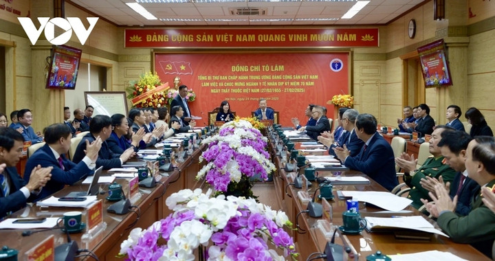 Tổng Bí thư Tô Lâm tới thăm và chủ trì buổi làm việc với Bộ Y tế và chúc mừng Ngành Y tế nhân dịp kỉ niệm 70 năm Ngày Thầy thuốc Việt Nam.