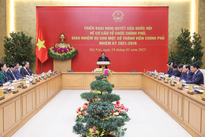 Thủ tướng Phạm Minh Chính giao nhiệm vụ cho các thành viên Chính phủ mới được bổ nhiệm.