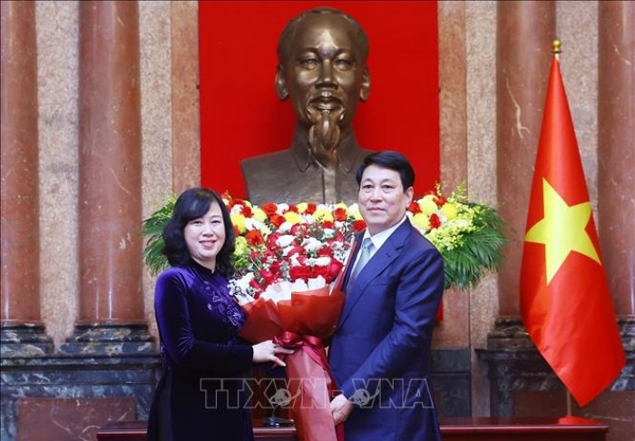 Chủ tịch nước Lương Cường chúc mừng ngành Y tế nhân kỷ niệm 70 năm Ngày Thầy thuốc Việt Nam. (Ảnh: Lâm Khánh/TTXVN)