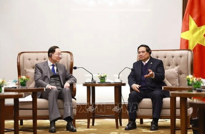 Thủ tướng Phạm Minh Chính tiếp Thứ trưởng Ngoại giao Trung Quốc Tôn Vệ Đông. (Ảnh: TTXVN)