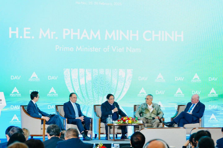 Thủ tướng Phạm Minh Chính phát biểu tại phiên thảo luận cấp cao Diễn đàn Tương lai ASEAN 2025 (Ảnh: Thanh Luân)
