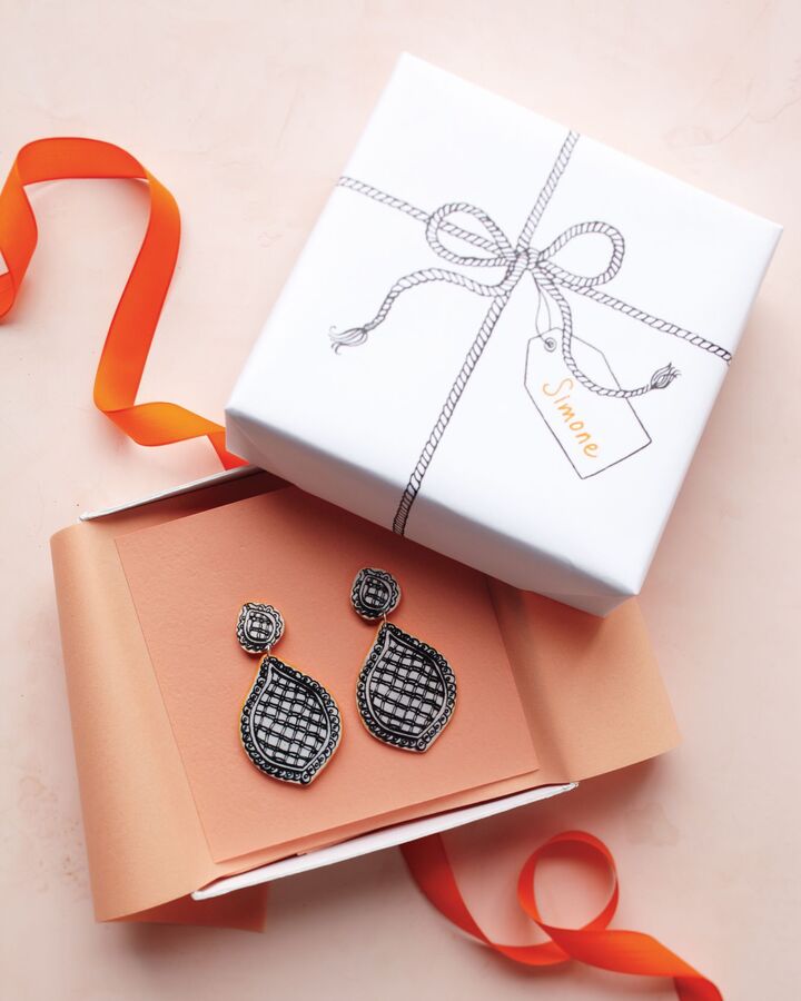Một món quà từ chính tay bạn làm sẽ ý nghĩa hơn rất nhiều. (Ảnh: Marthastewart)