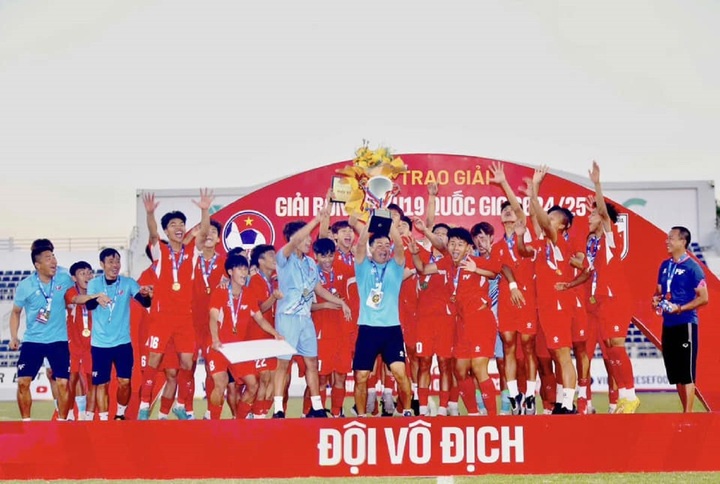 U19 PVF vô địch Quốc gia.