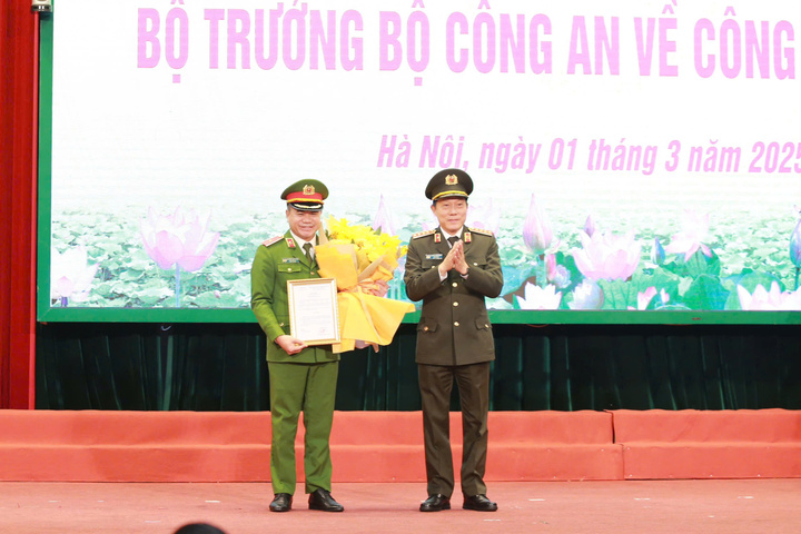 Thiếu tướng Nguyễn Thanh Tùng được giao điều hành Công an TP Hà Nội.