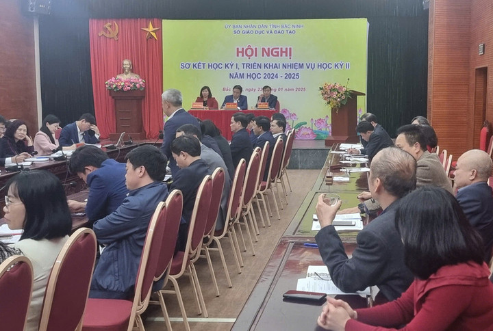 Quang cảnh hội nghị sơ kết, triển khai nhiệm vụ học kỳ II năm học 2024 - 2025.