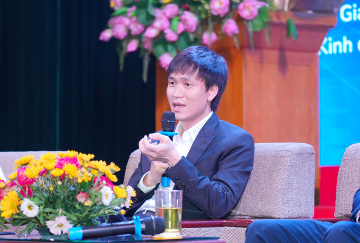 CEO F88 - Phùng Anh Tuấn cũng chia sẻ về những khó khăn ban đầu khi khởi nghiệp, từ việc thiếu vốn, thiếu kinh nghiệm đến những quyết định sai lầm trong quản lý.