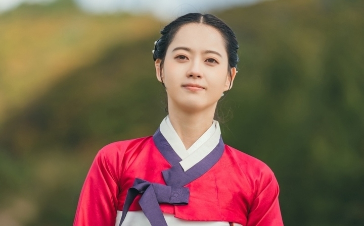 Diễn viên Go Ara.