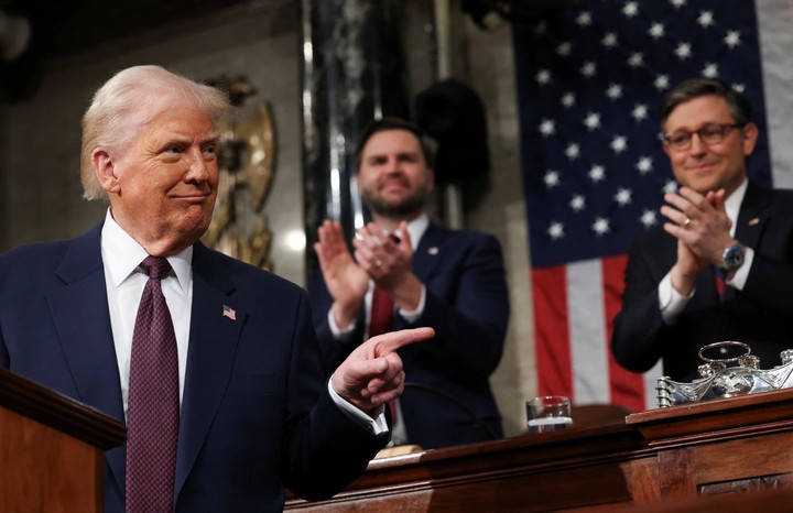 Tổng thống Mỹ Donald Trump tiếp tục nhắc về thuế quan. (Ảnh: Reuters)