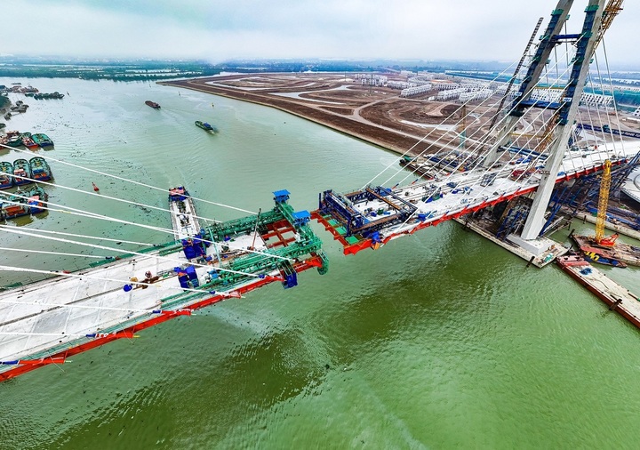 Cầu Hoàng Gia chuẩn bị hợp long vào ngày 15/3, đi vào khai thác từ tháng 8/2025.