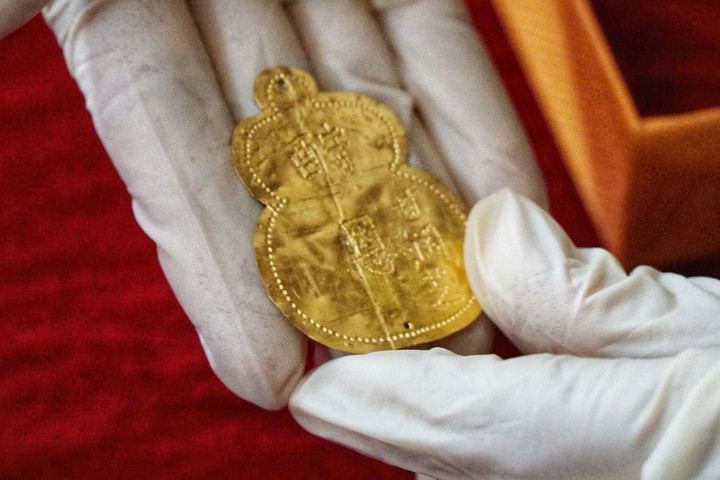 Chữ khắc trên hiện vật đều là những tên mỹ tự của nữ tướng Lê Chân.