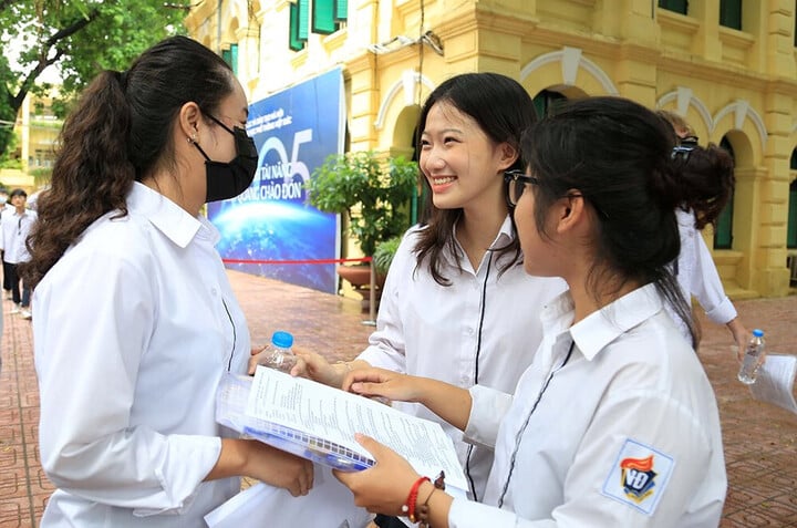 Nhiều đại học than khó quy đổi các phương thức xét về một thang điểm chung. (Ảnh minh hoạ: Đ.H)