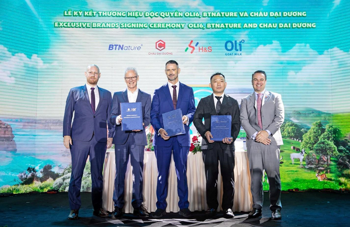 Châu Đại Dương - BTNature - Nuchev (Oli6) ký kết hợp tác.