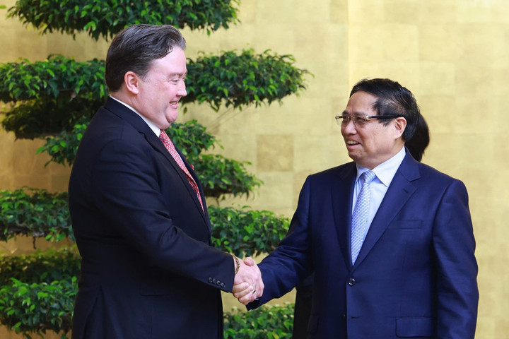 Thủ tướng Chính phủ Phạm Minh Chính tiếp Đại sứ Hoa Kỳ tại Việt Nam Đại sứ Marc Evans Knapper. (Ảnh: VGP)