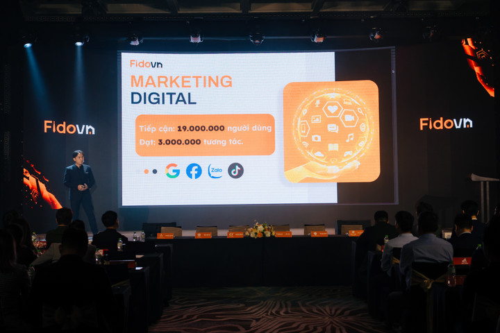Đại diện Fidovn trình bày mục tiêu Marketing.