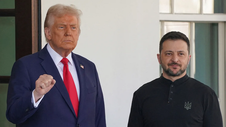 Tổng thống Mỹ Donald Trump và Tổng thống Ukraine Volodymyr Zelensky. (Ảnh: Reutrers)