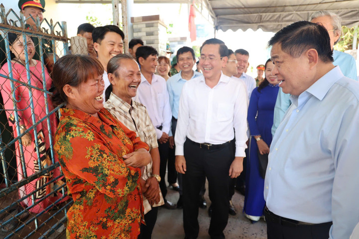 Đây là căn nhà đầu tiên được khởi công trong "Chiến dịch 90 ngày đêm Chung tay xóa nhà tạm, nhà dột nát" trên địa bàn tỉnh Ninh Thuận - Ảnh: VGP/Thu Sa